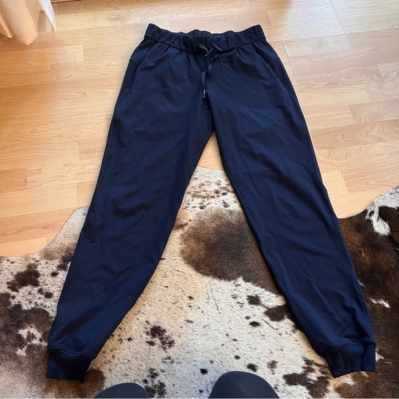 LULULEMON On the Fly Jogger Luxtreme In True Navy Size 4 - Picture 5 of 11
